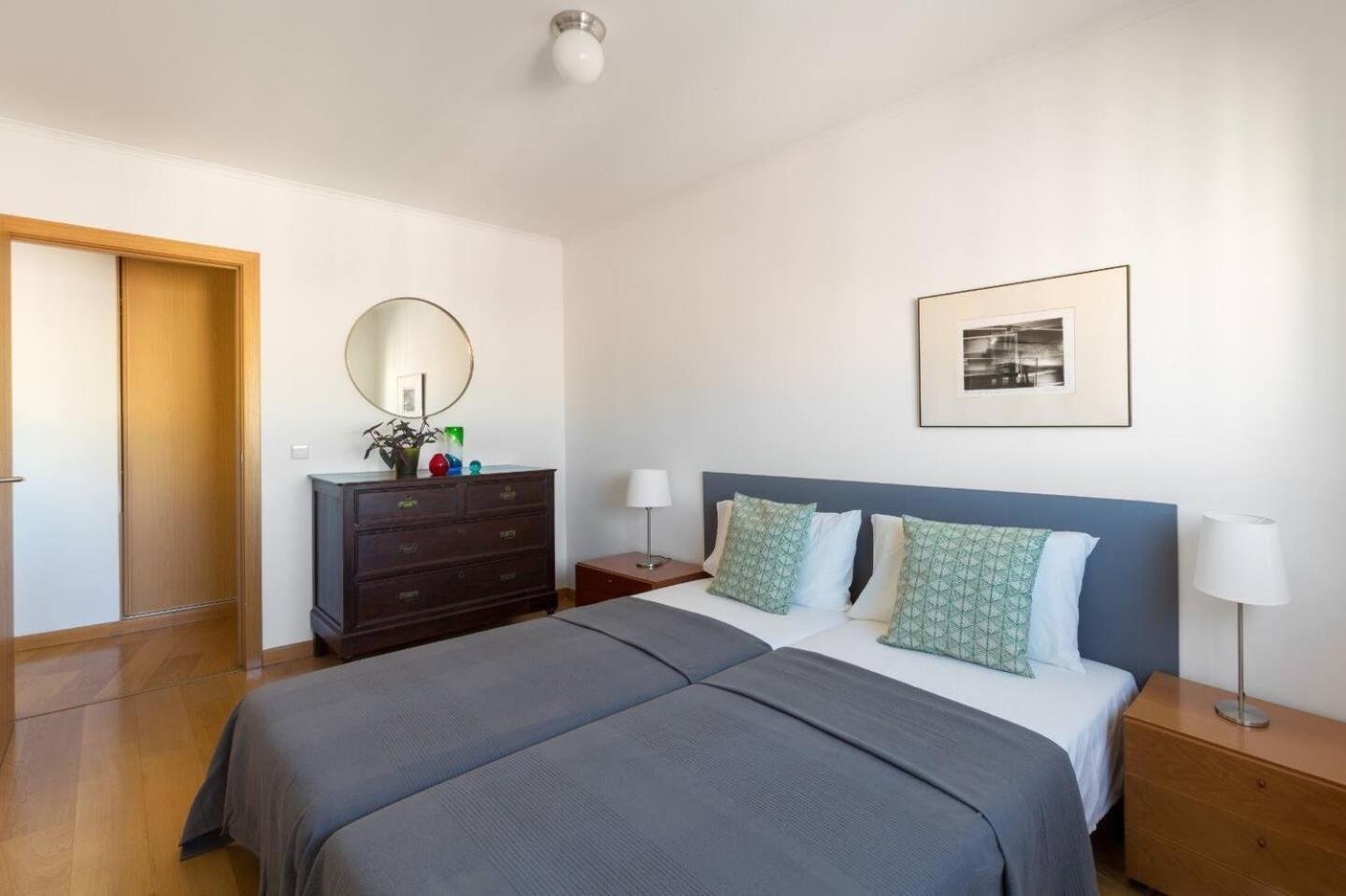 Ola Lisbon - Penha De Franca Apartman Kültér fotó