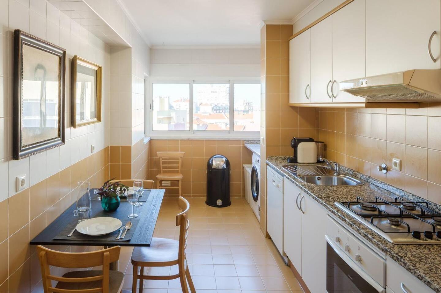 Ola Lisbon - Penha De Franca Apartman Kültér fotó