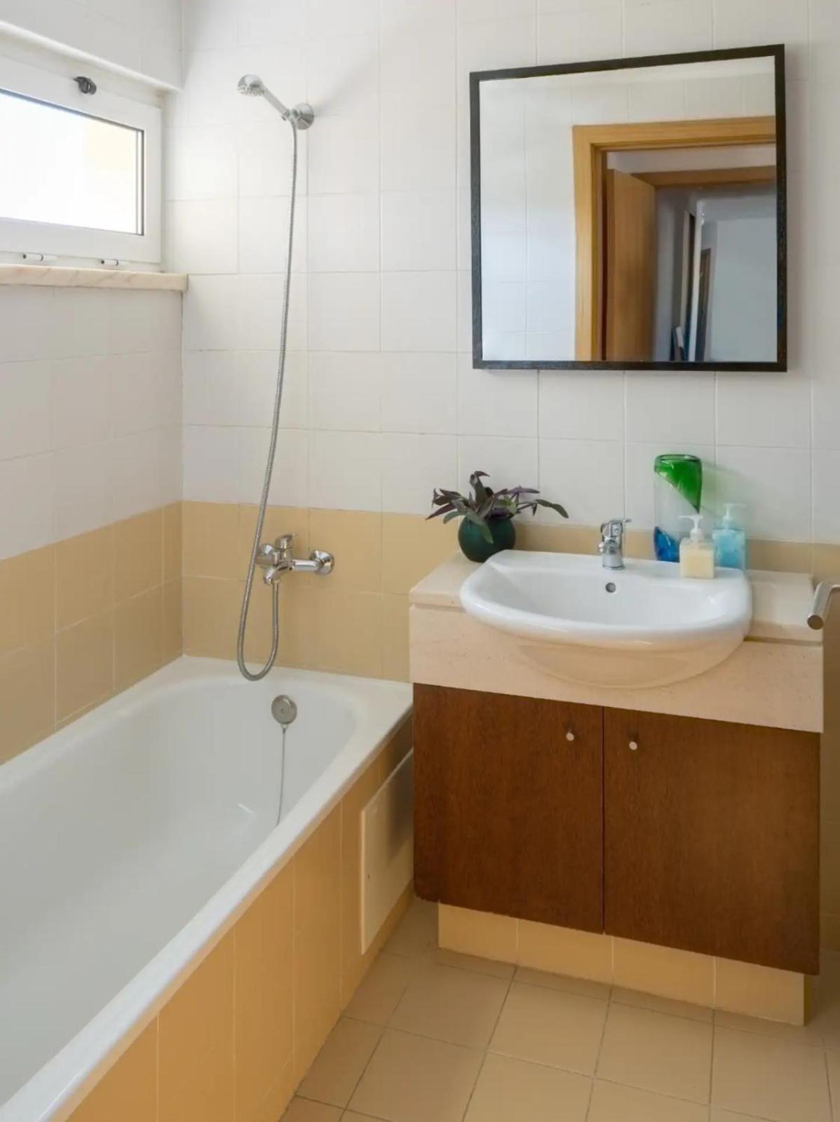 Ola Lisbon - Penha De Franca Apartman Kültér fotó